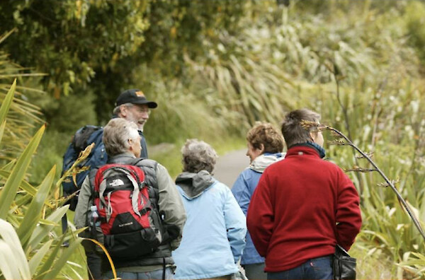 People, nature and wellbeing (2020)